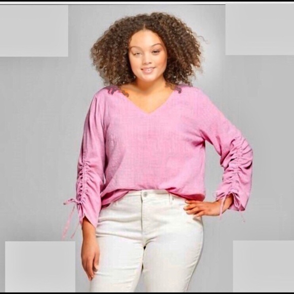 Ava & Viv Ruched-sleeve top - NWT